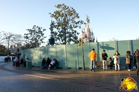 Central Plaza Stage works