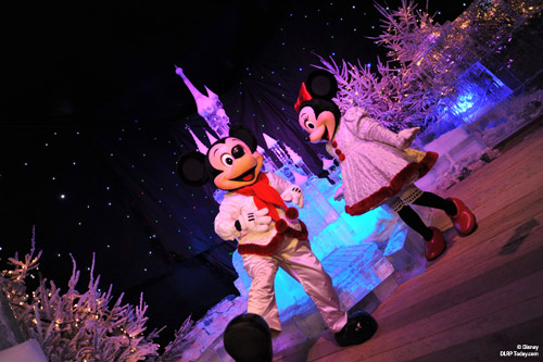 Mickey and Minnie launch Champs Elysées Christmas market