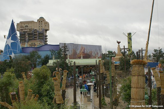 Toy Soldiers Parachute Drop