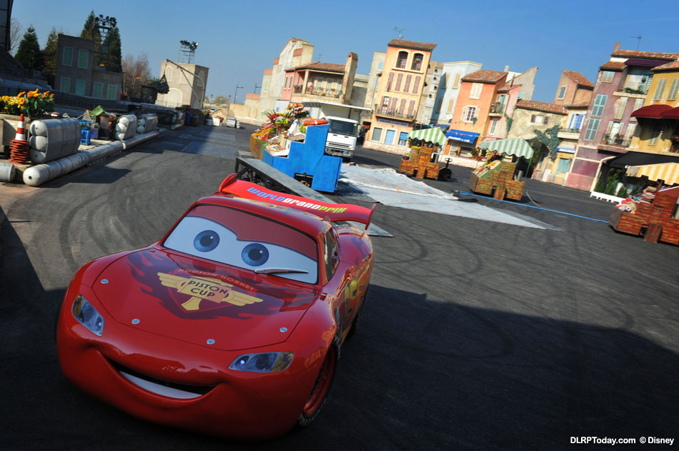 Lightning McQueen's Best Kachows, Racing Sports Network by Disney