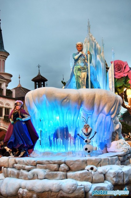 Frozen Disneyland Paris Disney Magic on Parade!å