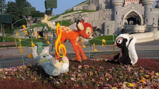 Swing into Spring at Disneyland Paris © DisneylandBerry