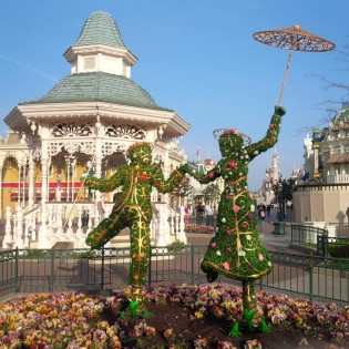 Swing into Spring at Disneyland Paris © DisneylandBerry