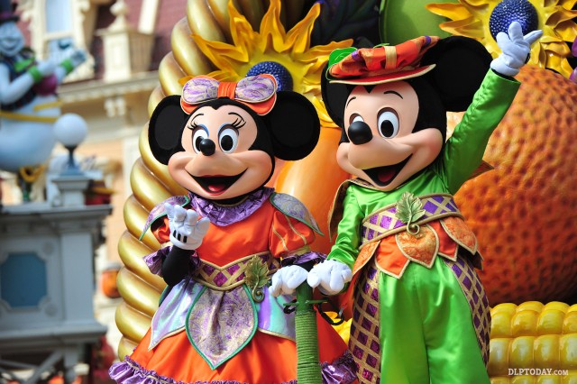 Disney's Halloween Festival at Disneyland Paris - Mickey's Halloween Celebration