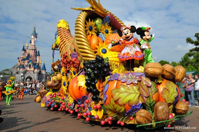 Mickey's Halloween Celebration parade, Disneyland Paris
