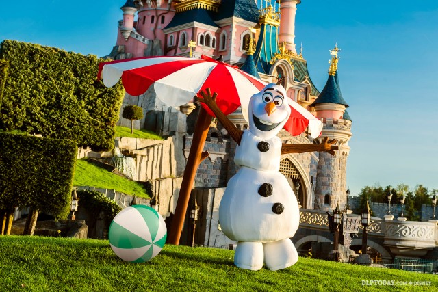 Frozen Summer Fun at Disneyland Paris