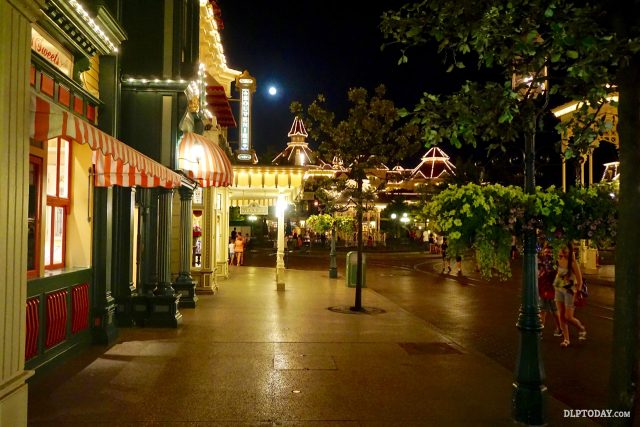 40,000 Main Street U.S.A. lightbulbs replaced with more reliable, efficient LEDs at Disneyland Paris