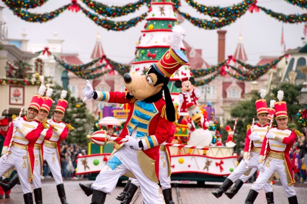 Christmas at Disneyland Paris: December Calendar updates