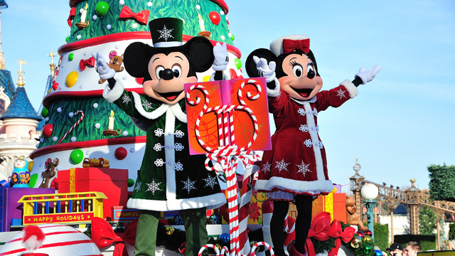 Disney's Enchanted Christmas at Disneyland Paris — DLP Guide ...